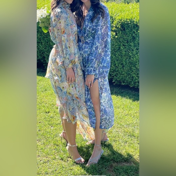 Sabina Musayev Carina Flora Dress.
Sheet top layer and belt - Picture 3 of 8